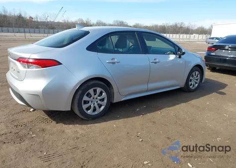 2021 Toyota Corolla Le z USA, uszkodzony, nr VIN JTDEPMAE7MJ190088